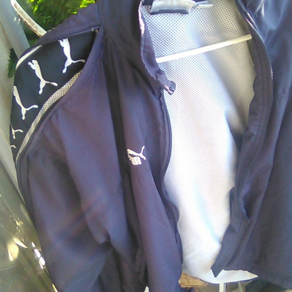 Puma slitted soccer jacket